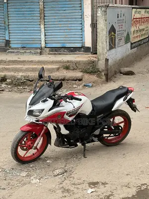Yamaha Fazer 2011