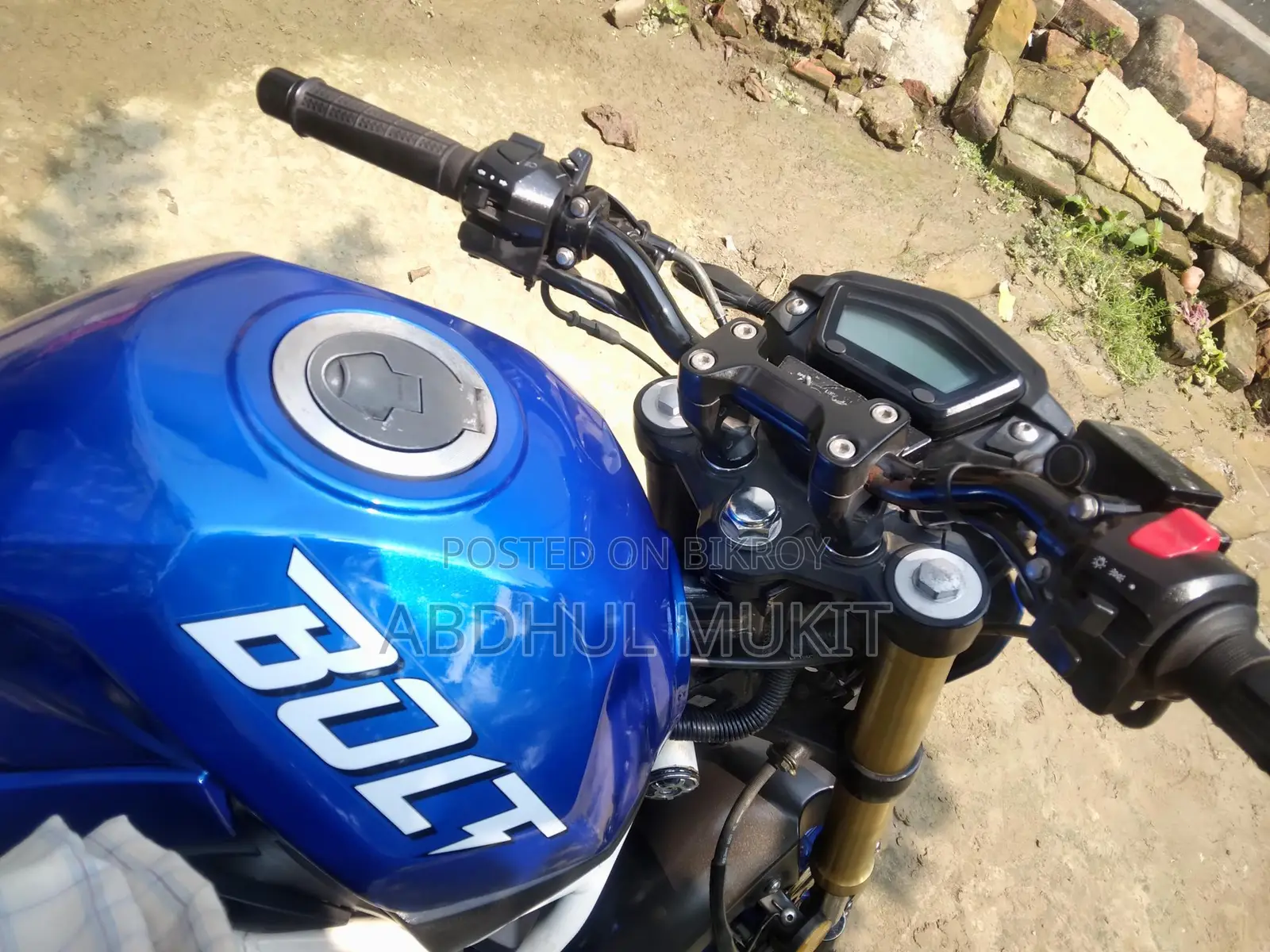 Runner Bolt 165R 2022