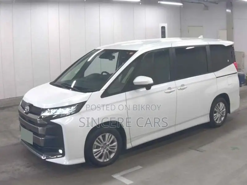 Toyota Noah S-G PKG HYBRID 2022
