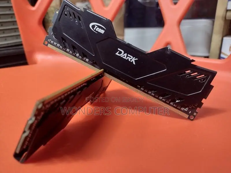 Team Dark 4GB DDR3-1600 Desktop RAM (Team Group) Single Stick