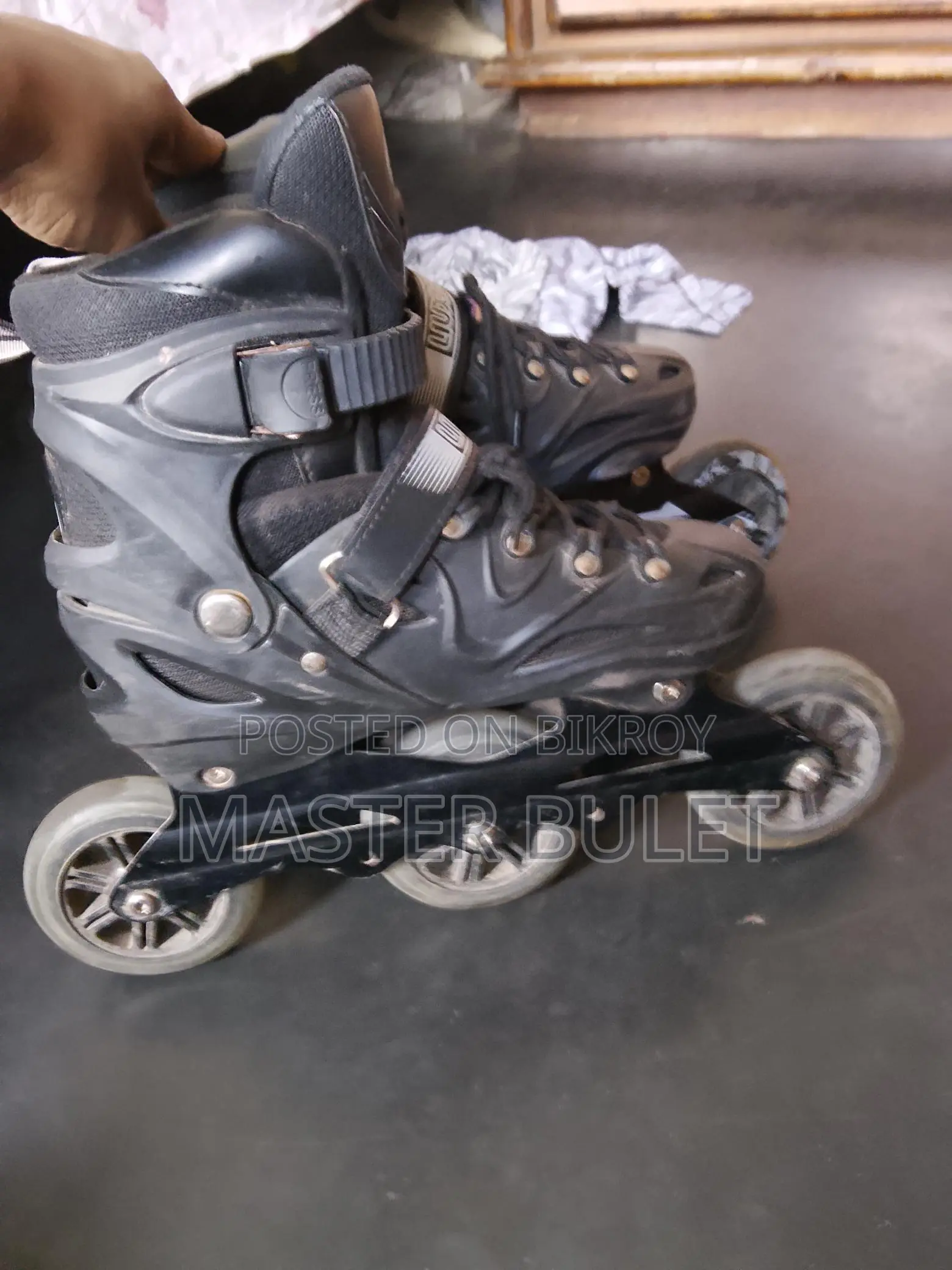 Skating Shoes