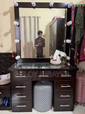 Professional Vanity Dressing Table