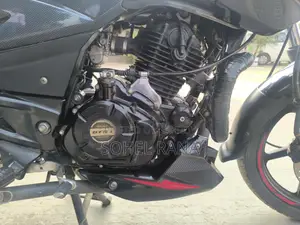 Bajaj Pulsar 150 . 2022