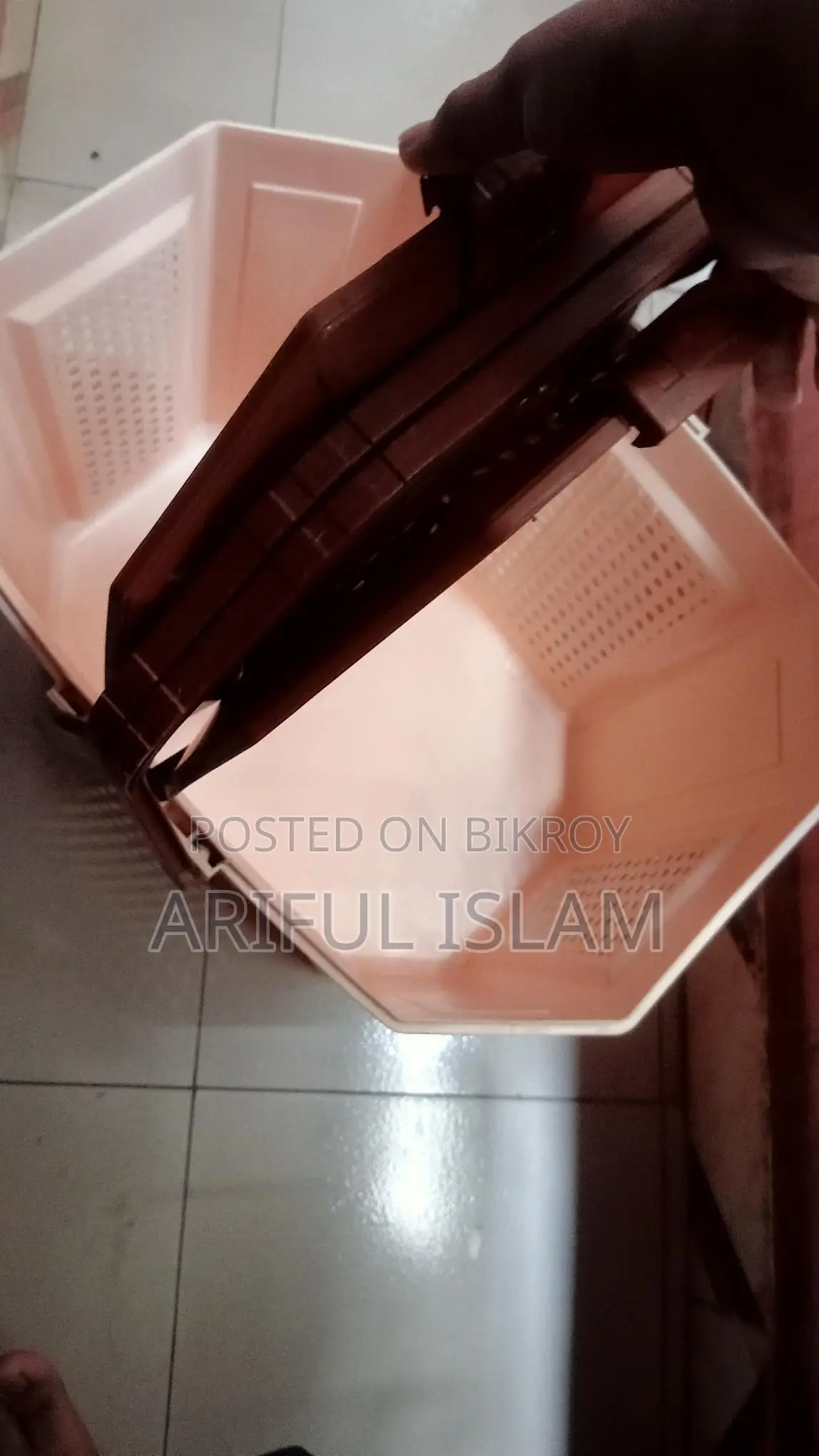 বিড়ালকে ক্যারি করার ঝুড়ি
