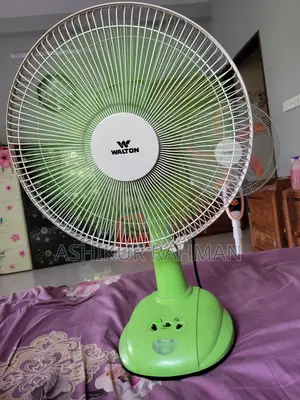 Walton 14-inch Rechargeable Table Fan