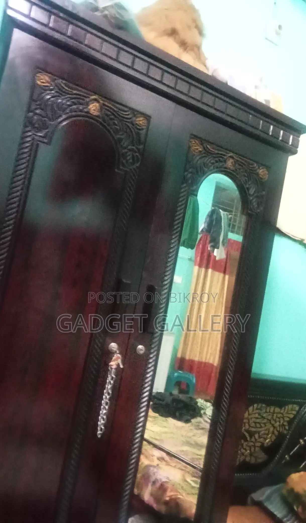 আলমারি বিক্রয়