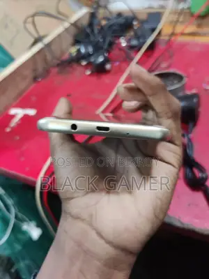 Samsung Galaxy J7 fresh condition (Used)