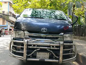 Hiace Rent
