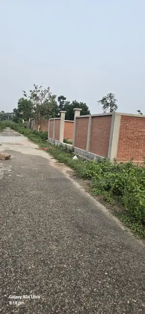সেক্টর ১৬ উত্তরা ৫ কাঠা ৬০' চওড়া রাস্তায় প্লট বিক্রয়