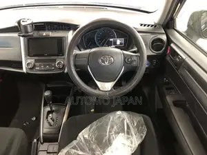 Toyota Fielder EX 2022