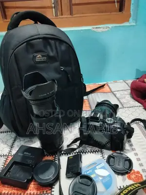 Nikon D5300 with zoom and prime lens for sell