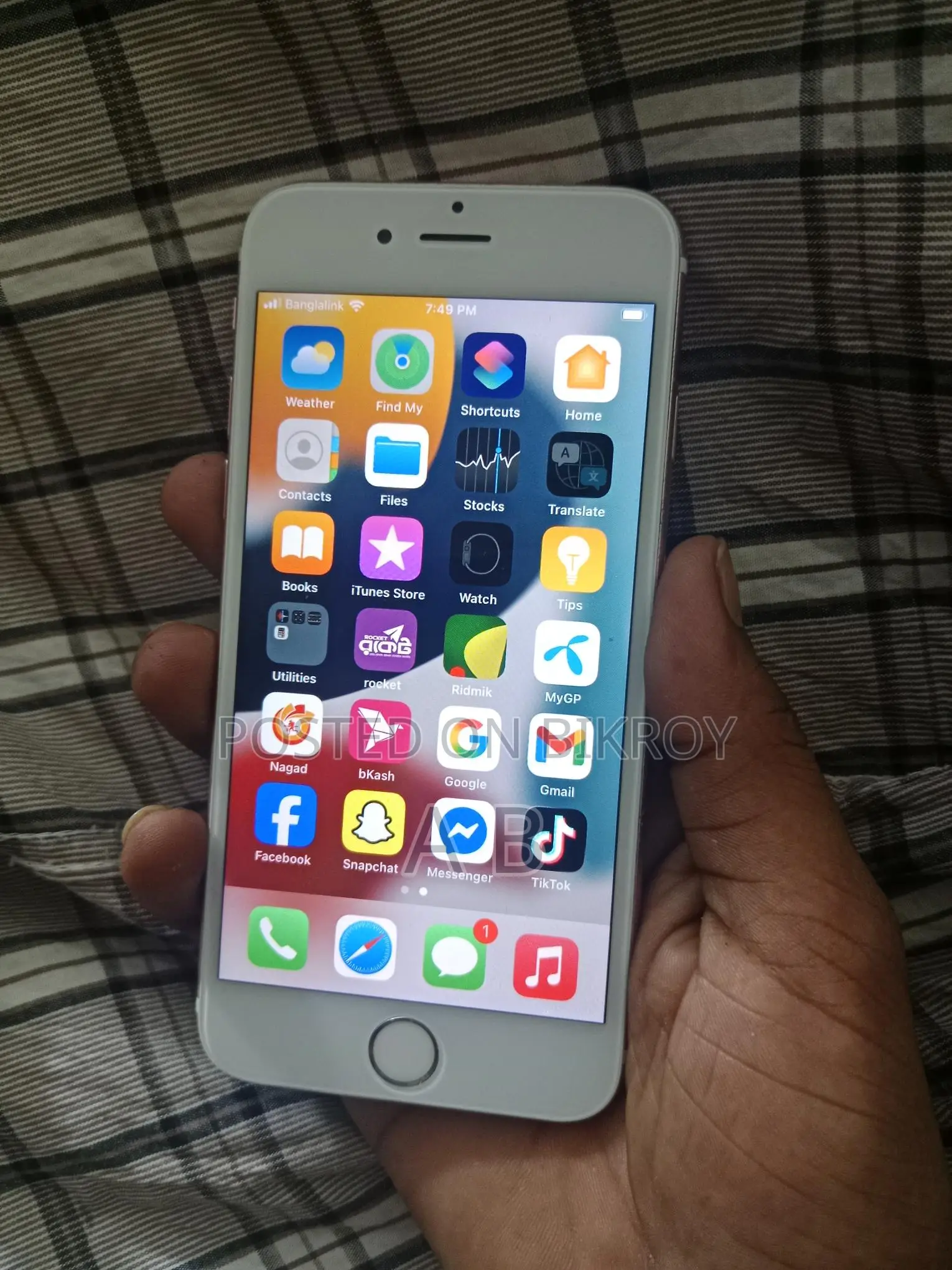 Apple iPhone 6S 64 Gb (Used)