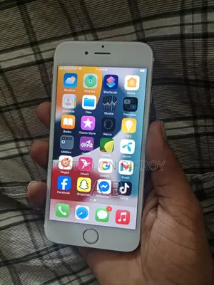 Apple iPhone 6S 64 Gb (Used)