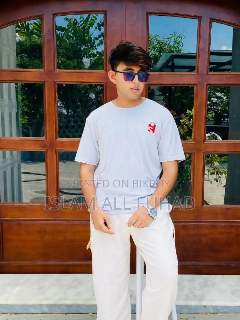 Experts T-shirt ️‍