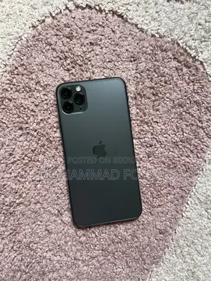 Apple iPhone 11 Pro Max . (Used)
