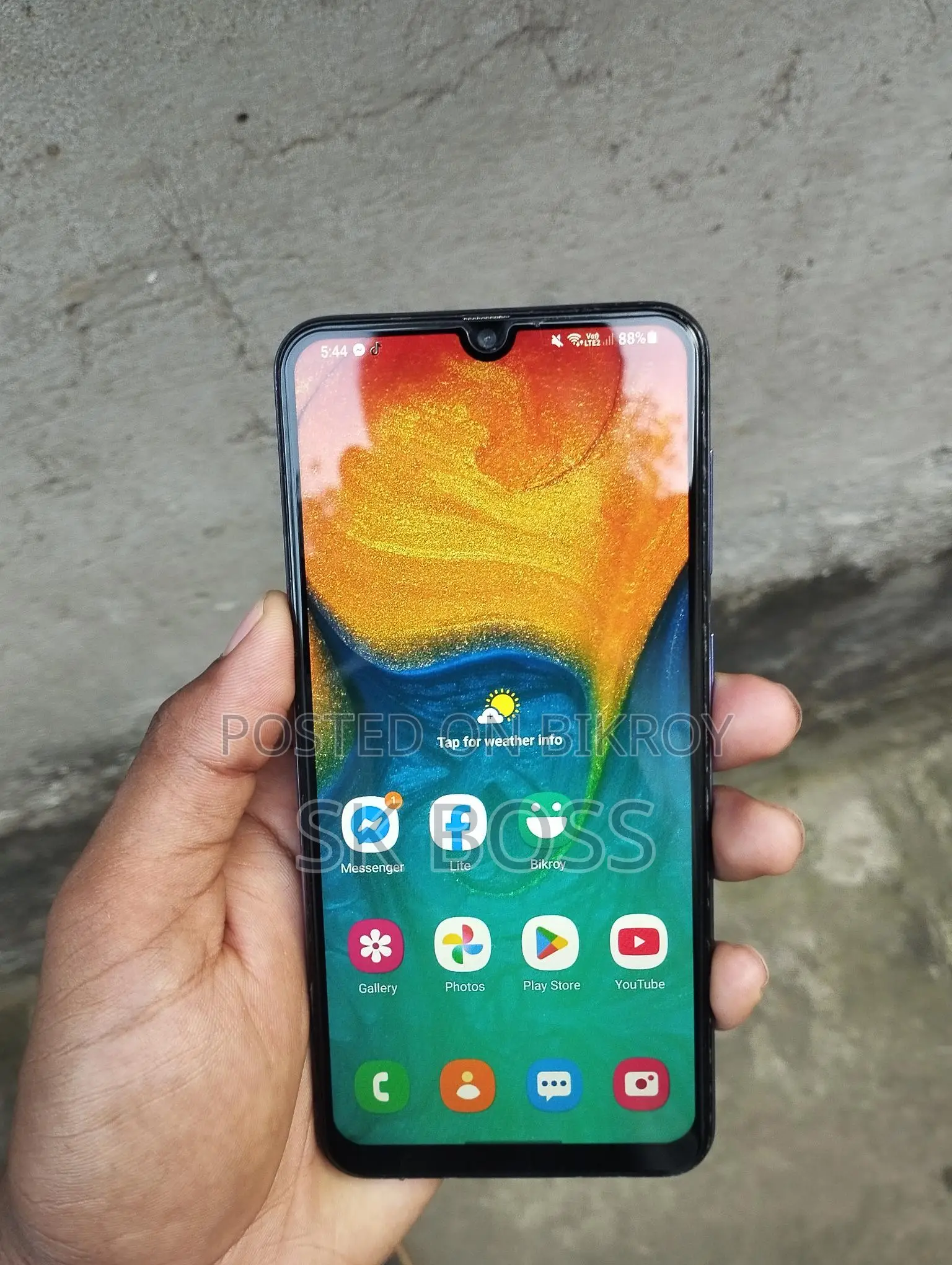 Samsung Galaxy A30 4-64 (Used)
