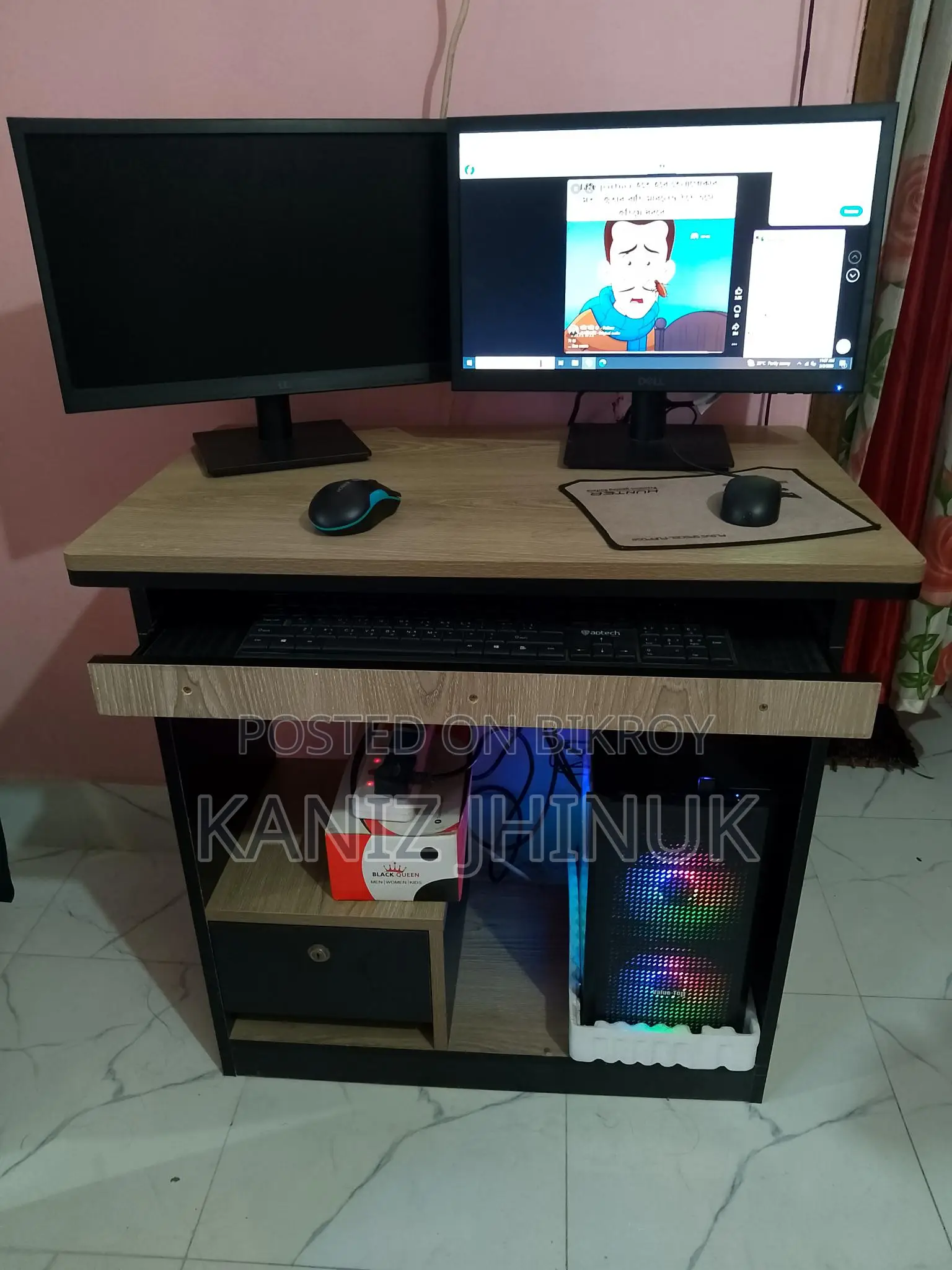 desktop with tabel