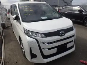 Toyota Noah New Shape X Pearl 2022