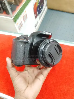 Canon 700D &yn50mm lens