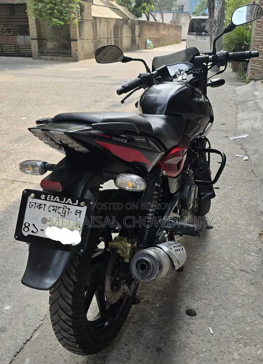 Bajaj Pulsar 150 . 2018