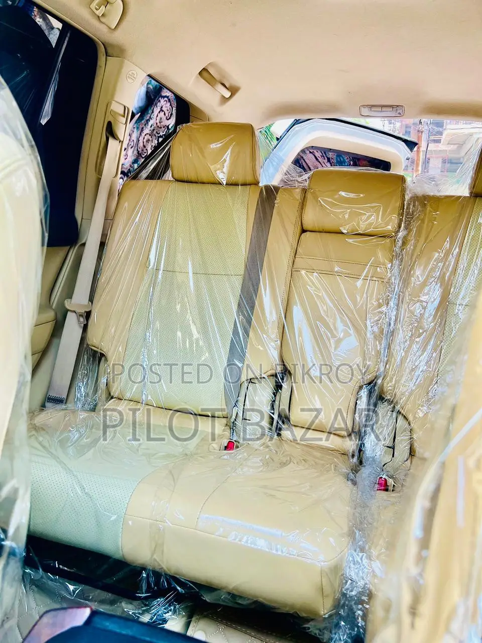 টয়োটা ল্যান্ড ক্রুজার প্রাডো ৪.০ পেট্রোল টিএক্স-এল ২০১৪ পার্ল
