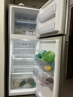 Samsung 253L Double Door Refrigerator for Sale