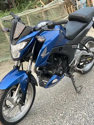 Honda Hornet 2022
