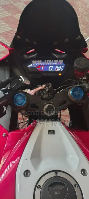 Honda CBR 2022 Red