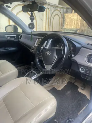 Toyota Axio 2013