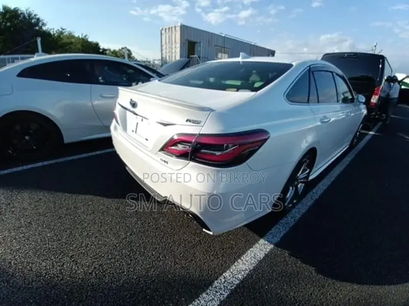 Toyota Crown RS Advanced Pearl 2021