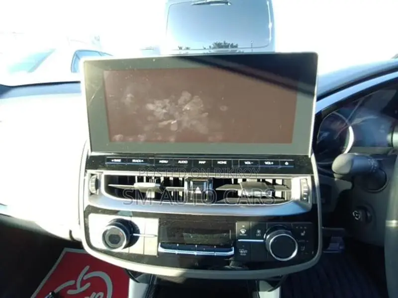 Toyota Crown RS Advanced Pearl 2021