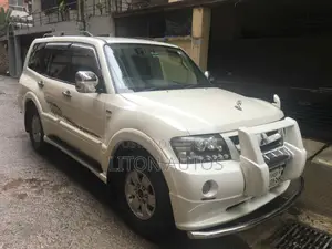 Mitsubishi Pajero Sport 2004 Pearl