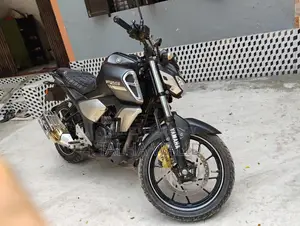 Yamaha FZS V3 . 2022
