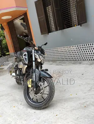 Yamaha FZS V3 . 2022