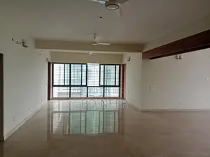 4-bedroom Apartment in Baridhara for rent