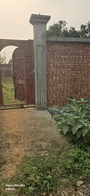 ৭৫&৩০' লেকমুখী কর্নার ১০ কাঠা প্লট বিক্রি হবে