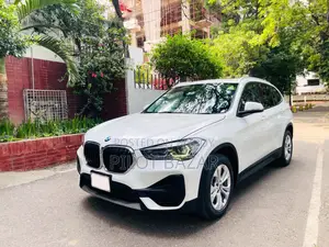 বিএমডব্লিউ এক্স১ এসড্রাইভ ১৮আই ২০২১
