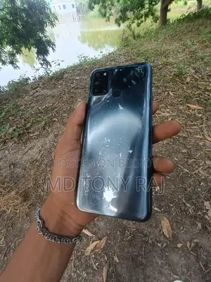 Realme 7i . (Used)