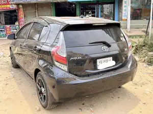Toyota Aqua hybrid 2017