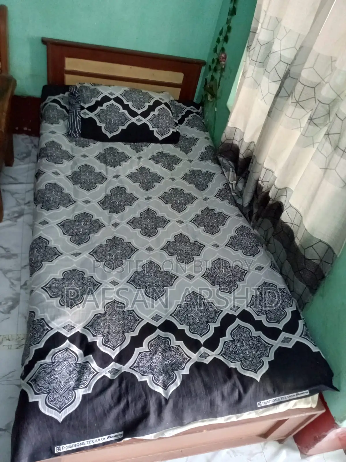 Bed for Sale with Mattress