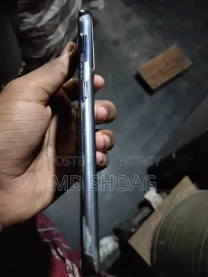 Samsung Galaxy S21 5G (Used)