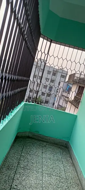 Nakhalpara, Only One Opportunity! Spacious Flat with Titas Gas!