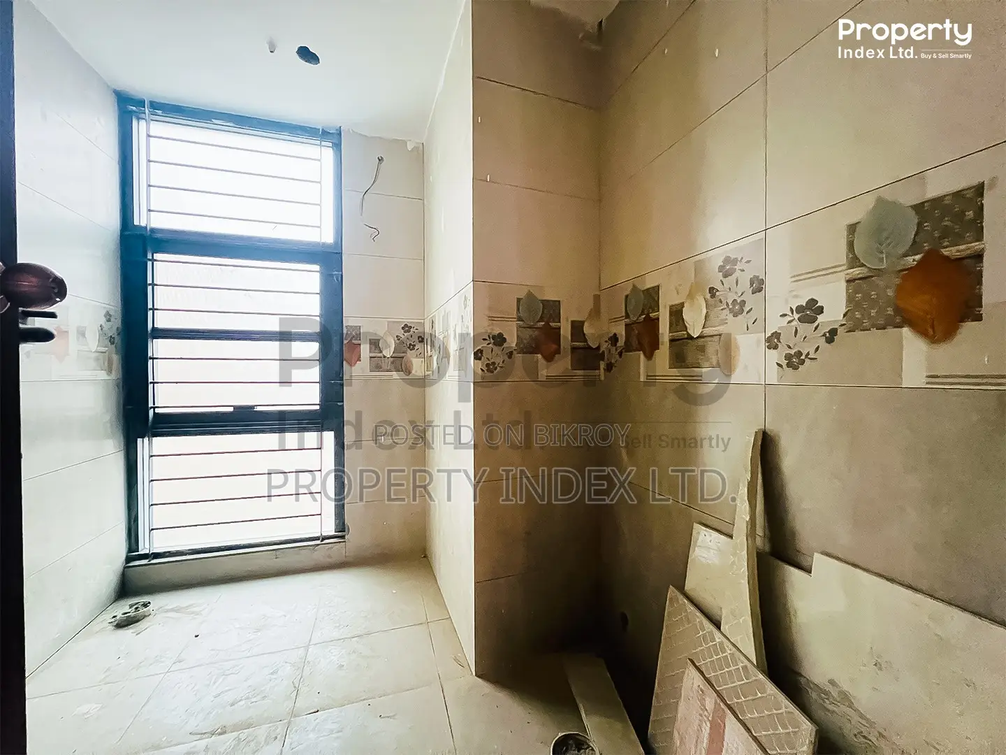 2118 sqft ready Apartment for Sale! at Bashundhara R/A