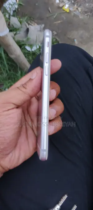 Apple iPhone 6S (Used)