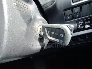 Toyota Esquire 2020