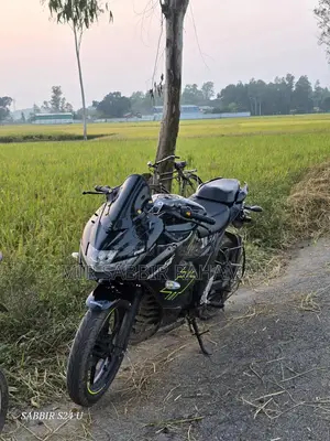 Suzuki Gixxer SF 2025