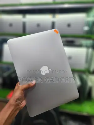 MacBook Air-2017 core i5 with Bag