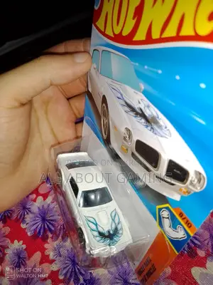 Intake/unopened Hot Wheels '73 Pontiac Firebird