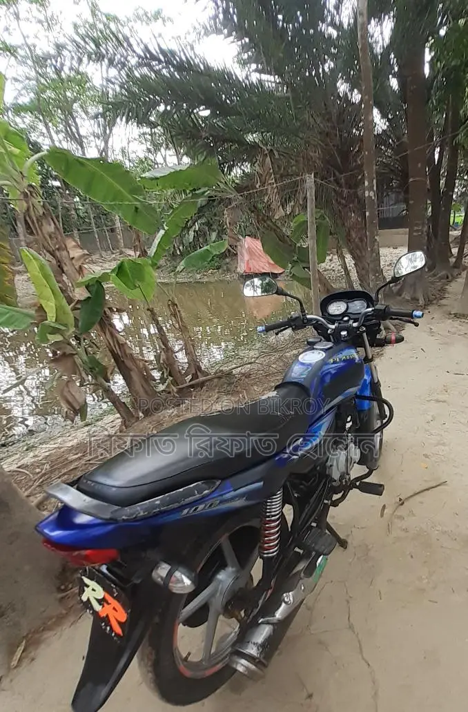 Bajaj CT 100 2020