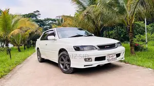 Toyota Premio Corona 2000